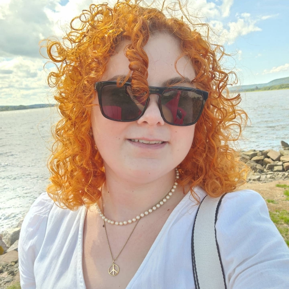 Meet your Posher, Alice